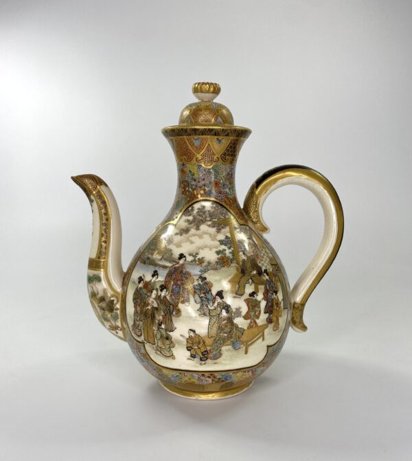Satsuma sake ewer. Ryozan Okamoto, Meiji Period.