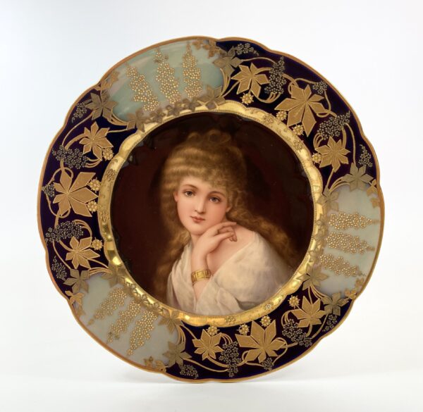 Carl Thieme porcelain portrait plate, c. 1900 Carl Thieme porcelain portrait plate, c. 1900.