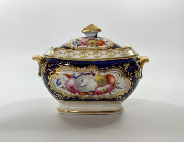 Coalport porcelain sucrier and cover, c. 1830.