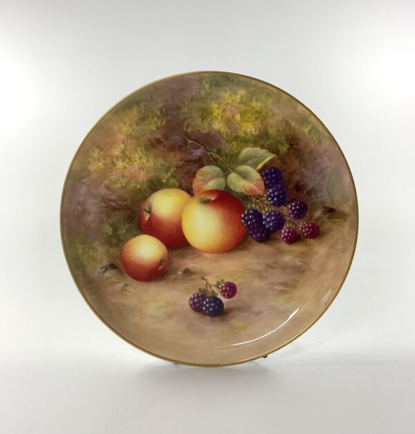 Royal Worcester ‘Fruit’ plate. Harry Ayrton, d. 1933. Royal Worcester ‘Fruit’ plate. Harry Ayrton, d. 1933.