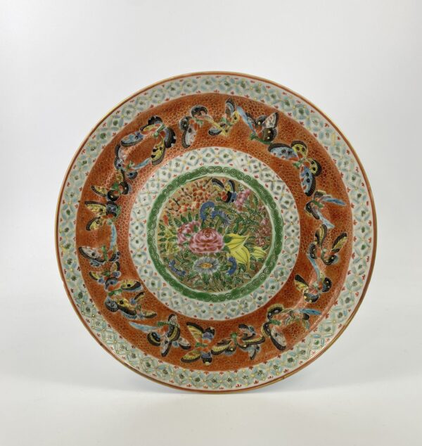 Chinese porcelain dish, ‘Butterflies’, c. 1850. Qing Dynasty Chinese porcelain dish, ‘Butterflies’, c. 1850. Qing Dynasty
