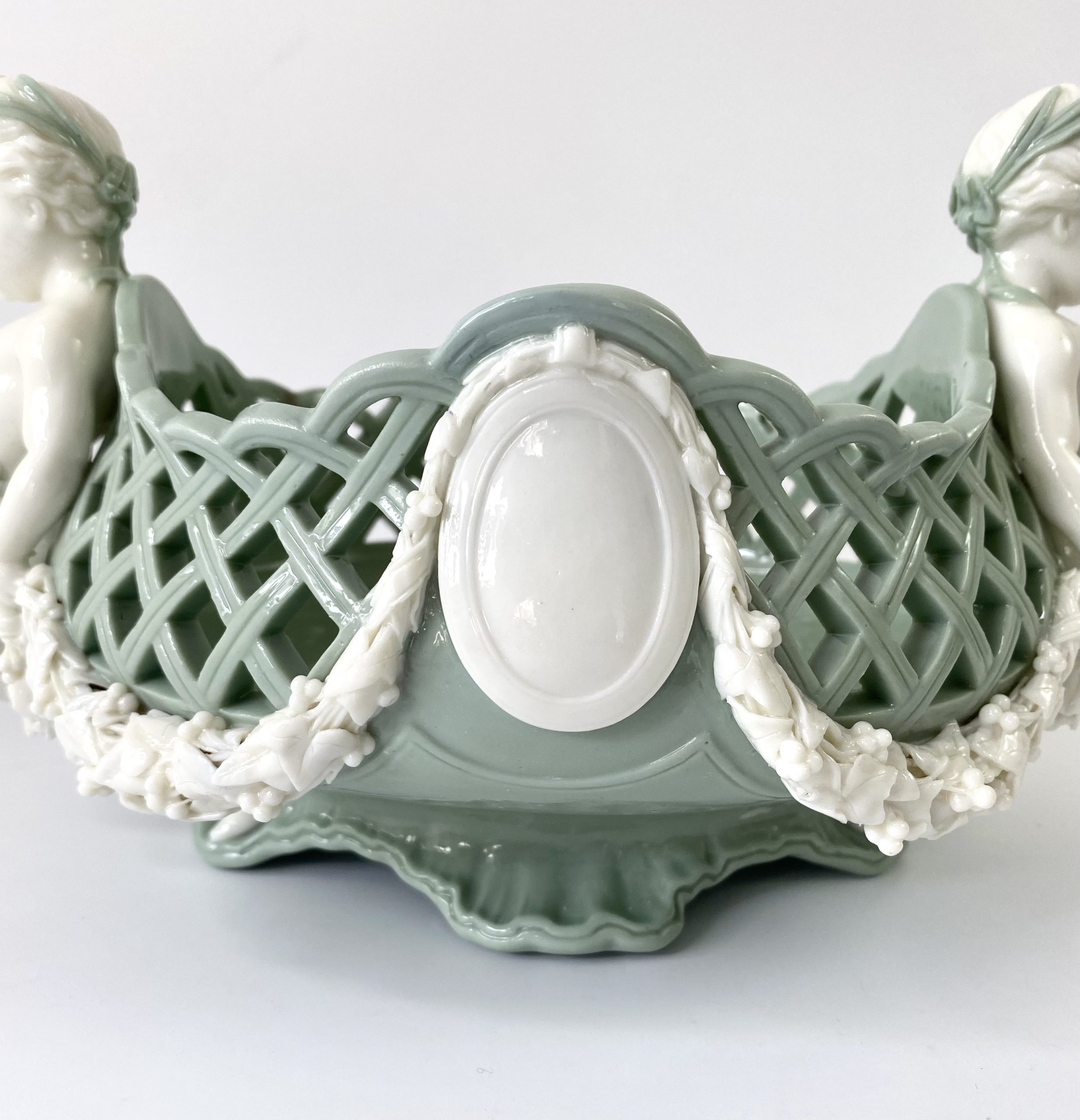 952727C8-3FB3-4BDC-9419-7D72B586AECC