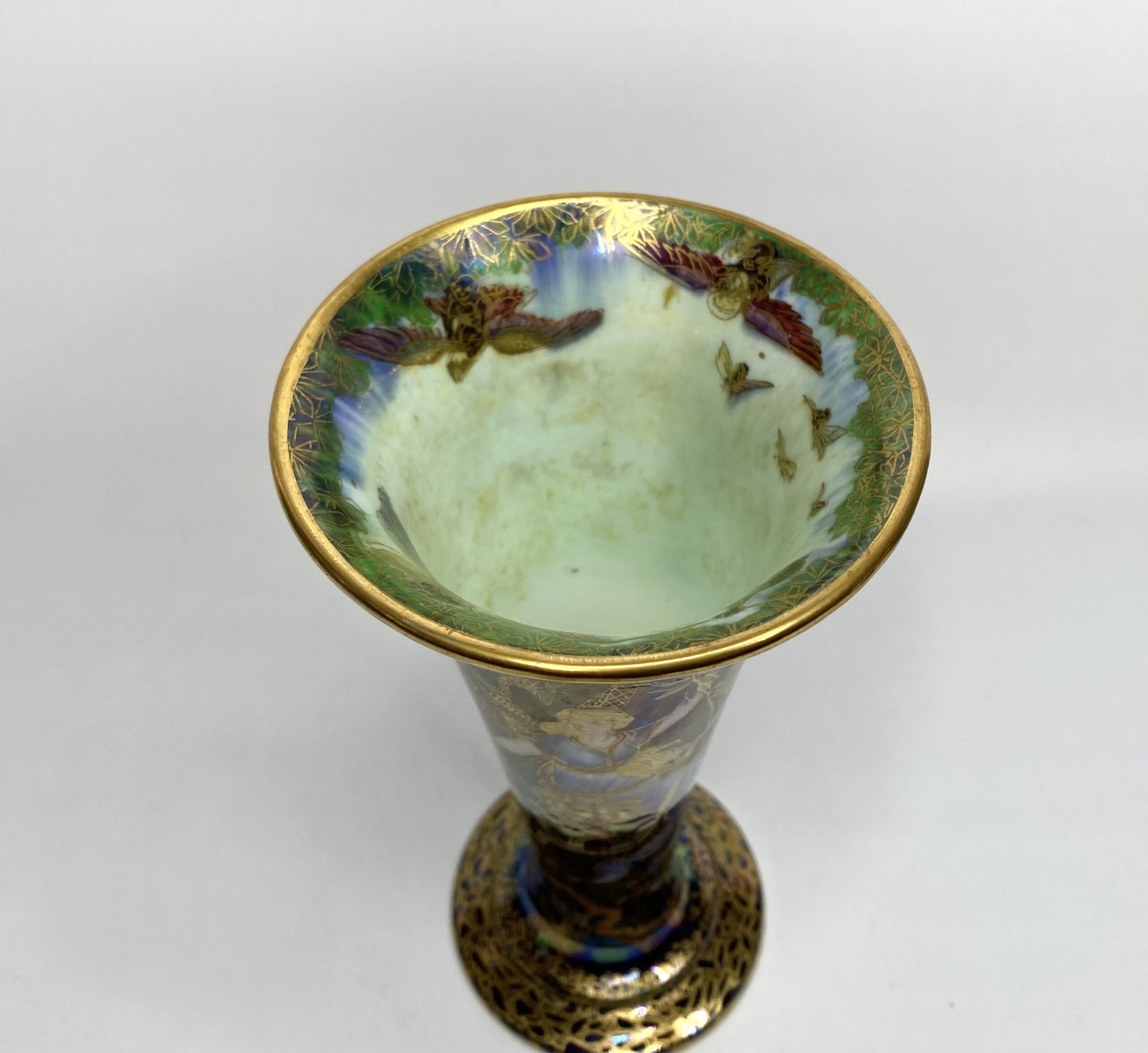 B874BCAD-A4E6-4A8F-91AC-0E6D50CE43F1