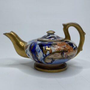 Masons Ironstone miniature teapot, c. 1810.