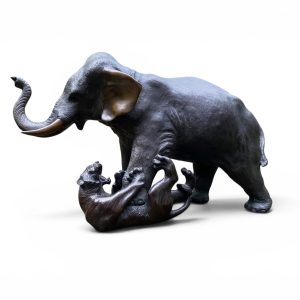 Japanese bronze elephant okimono, Maruki Company, Meiji Period.